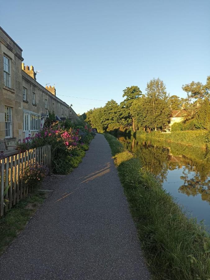 Cosy Near The Centre With Free Parking *